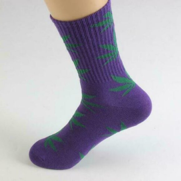 NEW UNISEX WEED LEAF SOCKS MARIJUANA PURPLE GREEN - Picture 3 of 5